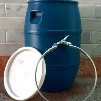 بشکه ۷۰ و ۸۰. لیتری سالم ومحکم نونو|ظروف نگهدارنده، پلاستیکی، یک‌بارمصرف|قم, زنبیل آباد|دیوار