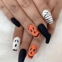 ترمیم کاشت پلی ژل و پدیکور هزینه مواد|خدمات آرایشگری و زیبایی|کرج, مصباح|دیوار