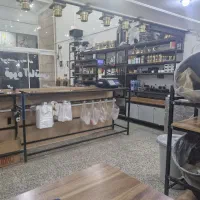 فروشنده خانم