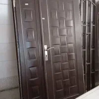 درب ورودی ساختمان