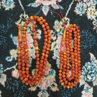 دوعدد تسبیح کهربا