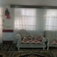 پرده به همراه کتیبه