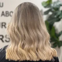 تخفیف رنگ و لایت|خدمات آرایشگری و زیبایی|اهواز, کیانپارس |دیوار