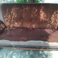 مبل بزرگ کار کرده