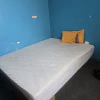 تشک دو نفره کاملا سالم محکم