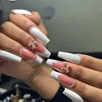 کاشت ناخن دست و پا تخفیف آخرماه