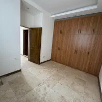 آپارتمان ۹۳ متر نوساز / سند تک برگ لوکیشن اول