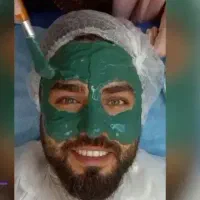پاکسازی پوست صورت و بدن خانم ها و اقایان