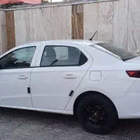 تارا سفید ۱۴۰۰