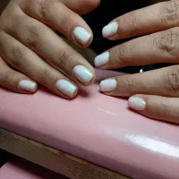 ناخن|خدمات آرایشگری و زیبایی|نجفآباد, دلگشا|دیوار