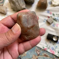 یک عدد سنگ راف یاقوت کبود