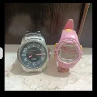 مقداری وسایل شخصی از منزل تا خودرویی تا موتوری|کیف، کفش، کمربند|شیراز, زرهی|دیوار