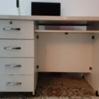 میز کار یا کامپوتر