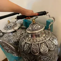 قوری دکوری قلمزنی|کلکسیون اشیاء عتیقه|اصفهان, خواجو|دیوار