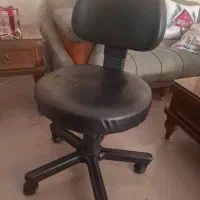 صندلی چرخ دار سالم با روکش چرم اضافه