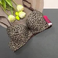 شورت وسوتین