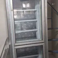 فریزر ایستاده و دو تا دیگه که تو عکس هست بفروش میر