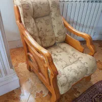 مبل چوبی با منبت طاووس بدون هیچ ایراد ۱۰نفره|مبلمان خانگی و میز عسلی|شیراز, فرهنگ شهر|دیوار