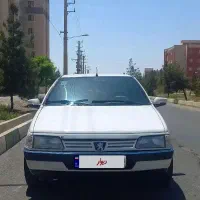 پژو405 سفید سفارشی داخل کرم