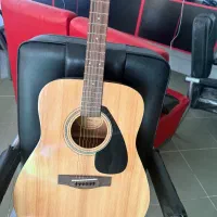گیتار بسیار نو YAMAHA F310