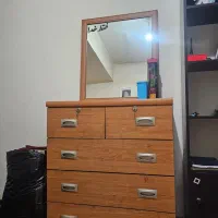 دراور چهار کشو با آیینه