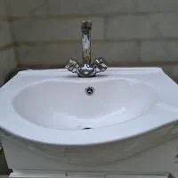 روشور کابینتی با شیرآلات تمیز وسالم