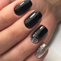 ترمیم و کاشت ناخن تخفیف ویژه