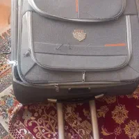 چمدان مسافرت در حد نو