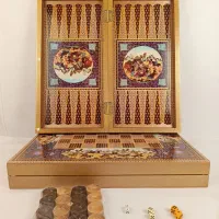 شطرنج و تخته نرد زرین کادویی با مهره ی چوبی ۶ تاس