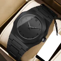 ساعت مشکی (فول بلک) کیفیت عالی عدد فارسی