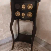 میز تلفن و ساعت چوبی ایستاده