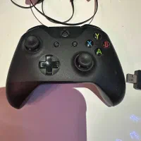 دسته Xbox one به همراه دانگل وایرلس PC و هدست xbox