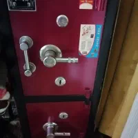 گاو صندوق نو نو تمیز