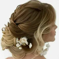 کلیه خدمات آرایشگاهی با بهترین متد روز|خدمات آرایشگری و زیبایی|الوند, |دیوار