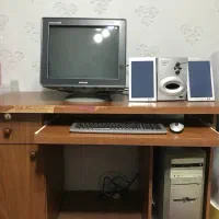 کامپیوتر اسپیکر کیس میز