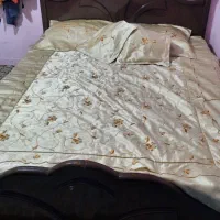 تخت خواب ۲نفره ومیز ناهارخوری طرح اپل سالم