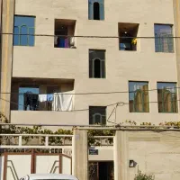 واحدی تمیز و بتن ساز با محله ای مشابه شهرک ابریشم