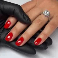 کاشت و ترمیم ناخن و پارافین تراپی VIP