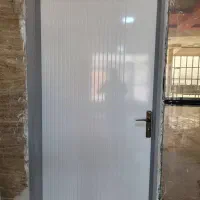 استخدام نصاب درب اتاق