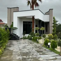 خرید-ویلای-300متری-استخر-دار-سنددار-قیمت-توافقی