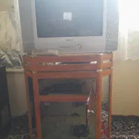 تلوزیون سامسونگ با میز آلیمینیومی سالم و  دیجیتال