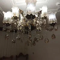 فروش لوستر بزرگ و کوچک و یه عدد ساعت