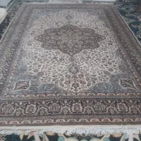 فرش دستباف ۹متری،بدون هیچ ایرادی سالمه سالم