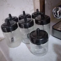 تعدادی جا ادویه