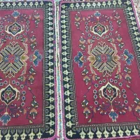 دو عدد پشتی و قالیچه دستباف سنتی