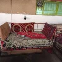 تخت اهنی