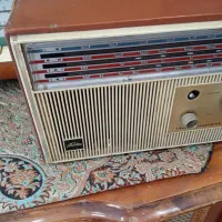 کلکسیون قدیم|کلکسیون اشیاء عتیقه|میانه, |دیوار