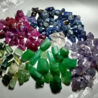 الماس یاقوت زمرد|جواهرات|مشهد, هفت تیر (حافظ)|دیوار