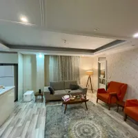 ۸۰متر ۲خواب _بازسازی شده عکس هاواقعی_ چهارباغ شرقی