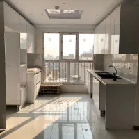 70-متر-فول-امکانات-نوساز-مترو-انقلاب